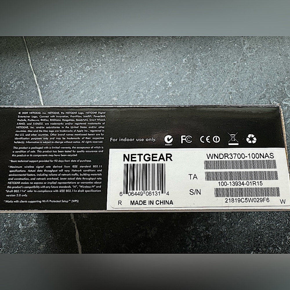 NETGEAR RangeMax Dual Band Wireless-N Gigabit Router - Picture 8 of 11